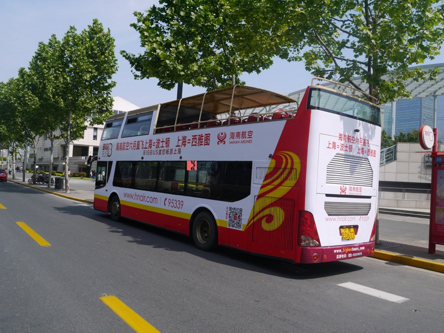 上海城市观光双层巴士