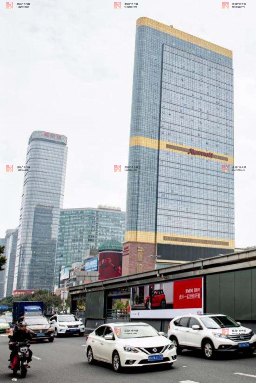 广州天河路品牌长廊超级灯箱